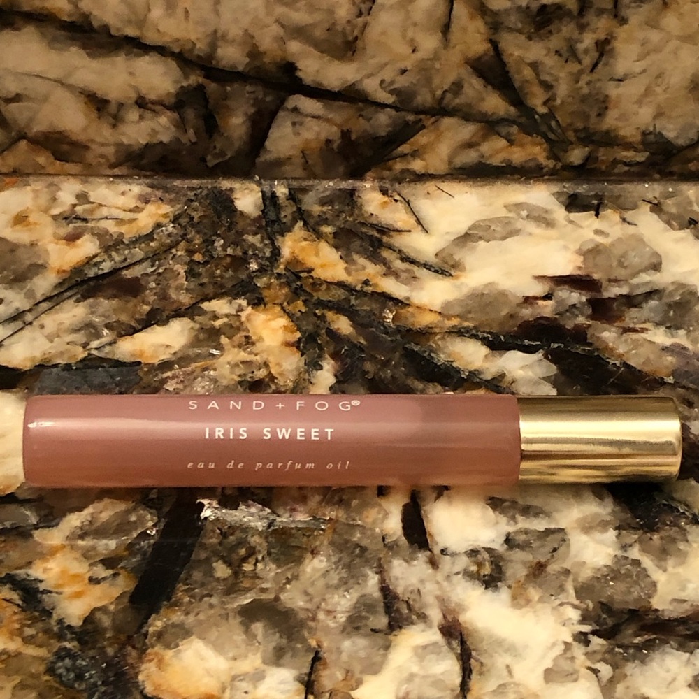 Sand + Fog Iris Sweet Rollerball Oil 10ml